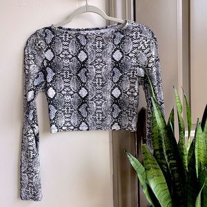 Windsor Long Sleeve Snake Print Crop Top